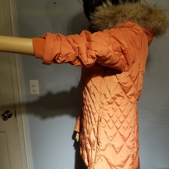 Orange peach, metalic sheen parka fur/feathe light - Picture 4 of 11
